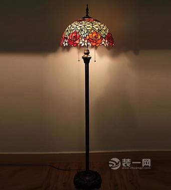 卧室落地灯简介 落地灯的空间搭配